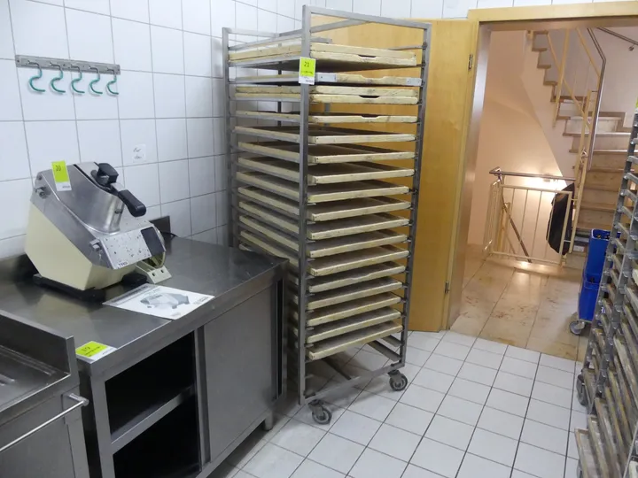 Edelstahl-Frosterwagen Maße in cm ca. 67 x 80 x 185
